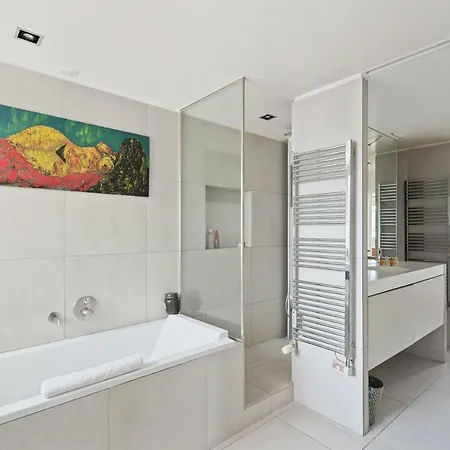 Veeve - Grenelle Aspect Apartment Paris