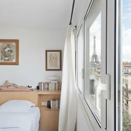 Veeve - Grenelle Aspect Apartment Paris